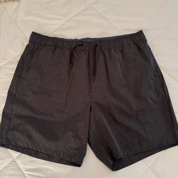Eddie Bauer Men's Black and Grey Shorts - Picture 1 of 3
